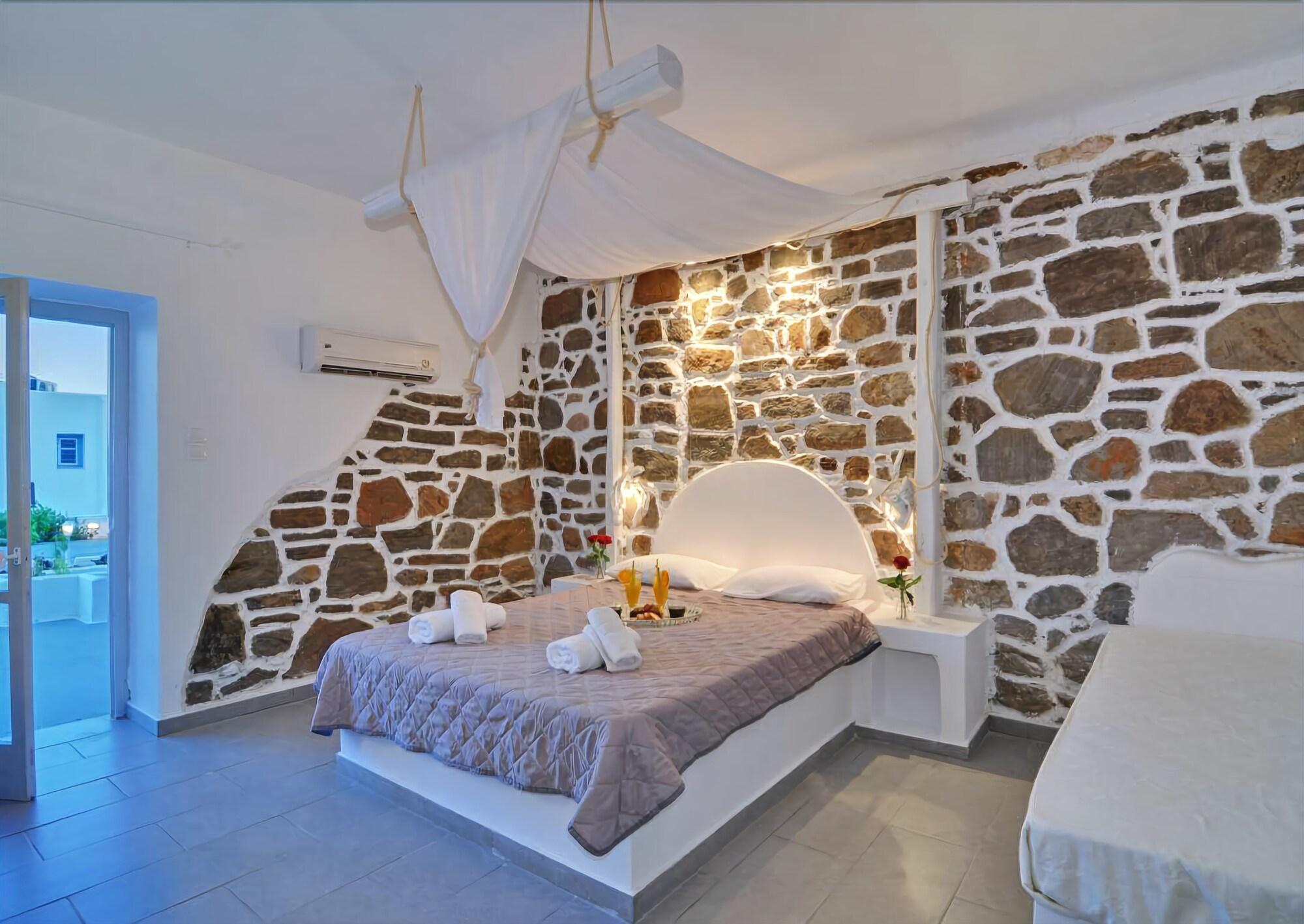 Hotel Adamas Εξωτερικό φωτογραφία