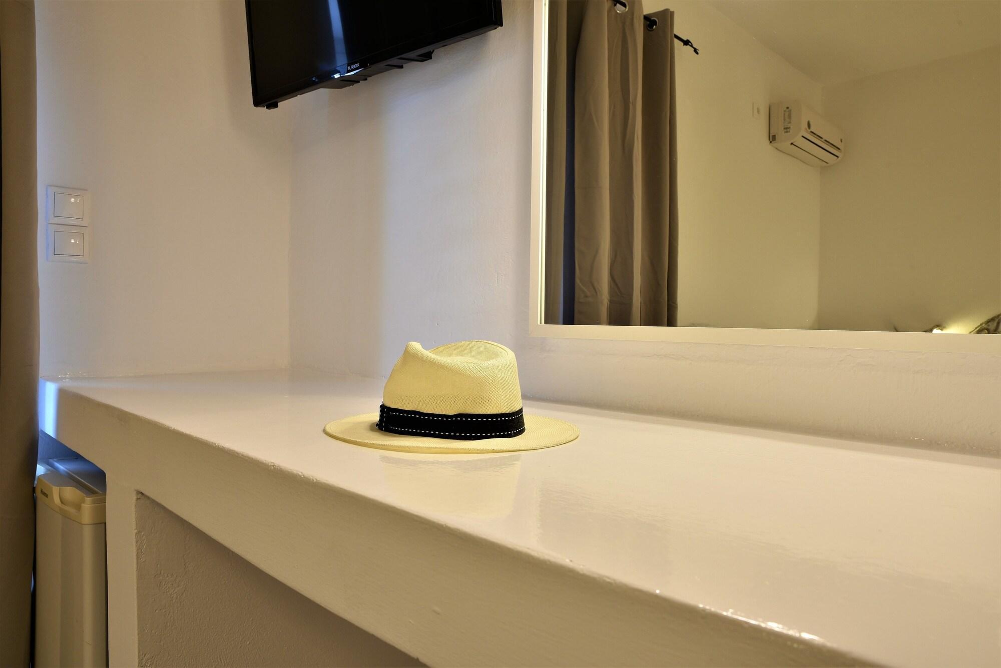 Hotel Adamas Εξωτερικό φωτογραφία